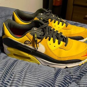 Nike air max “have a Nike day” yellow color way